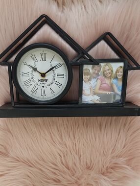 Brand New TABLE CLOCK DECORATIVE DESK & SHELF CLOCK W/PHOTO FRAME